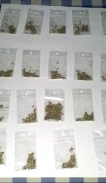 Mai mulţi tineri au fost prinşi cu droguri, în Constanţa
